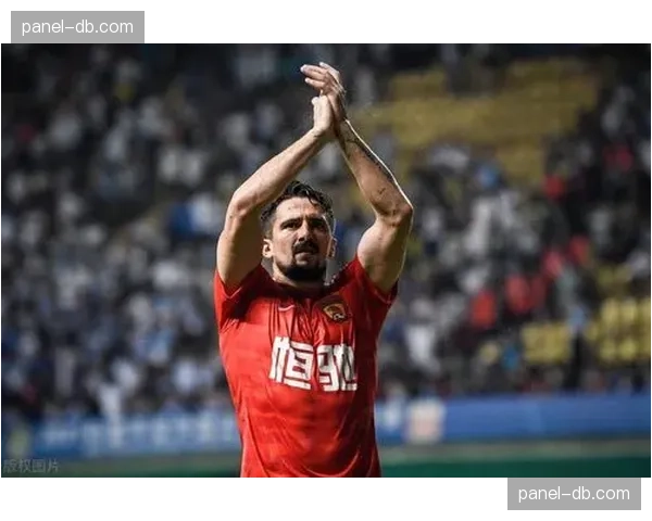 评论:VAR介入次数下降,是否意味着法甲裁判对比赛流畅度的新共识? 评论:VAR介入次数下降,是否意味着法甲裁判对比赛流畅度的新共识?