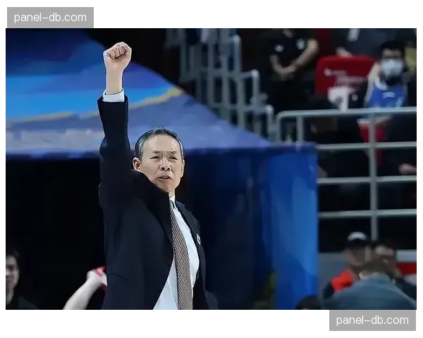 许利民强调客战山东重点不给对方反击机会，篮板球策略成为关键